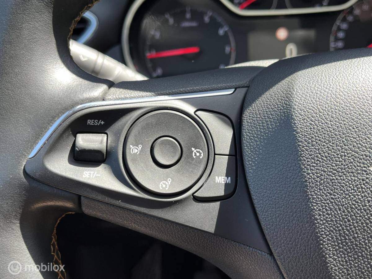 Opel Crossland X Opel Crossland X 1.2 Turbo Innovation TOPSTAAT! VOL! NAP!HAAK!