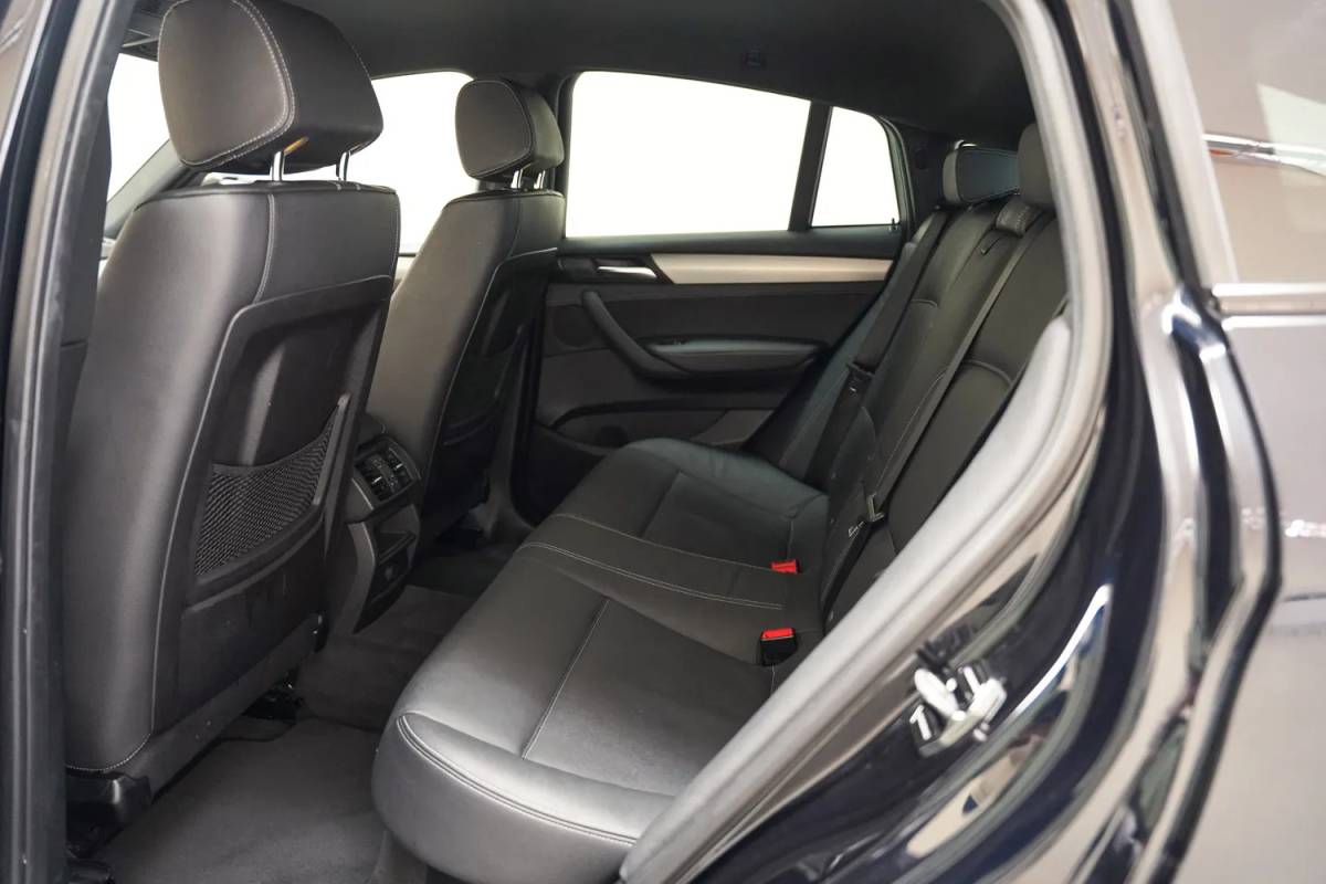 BMW X4 BMW X4 xDrive 20i M Sport High Executive Aut. [ Leder Camera Xenon Stoelverwarming.]
