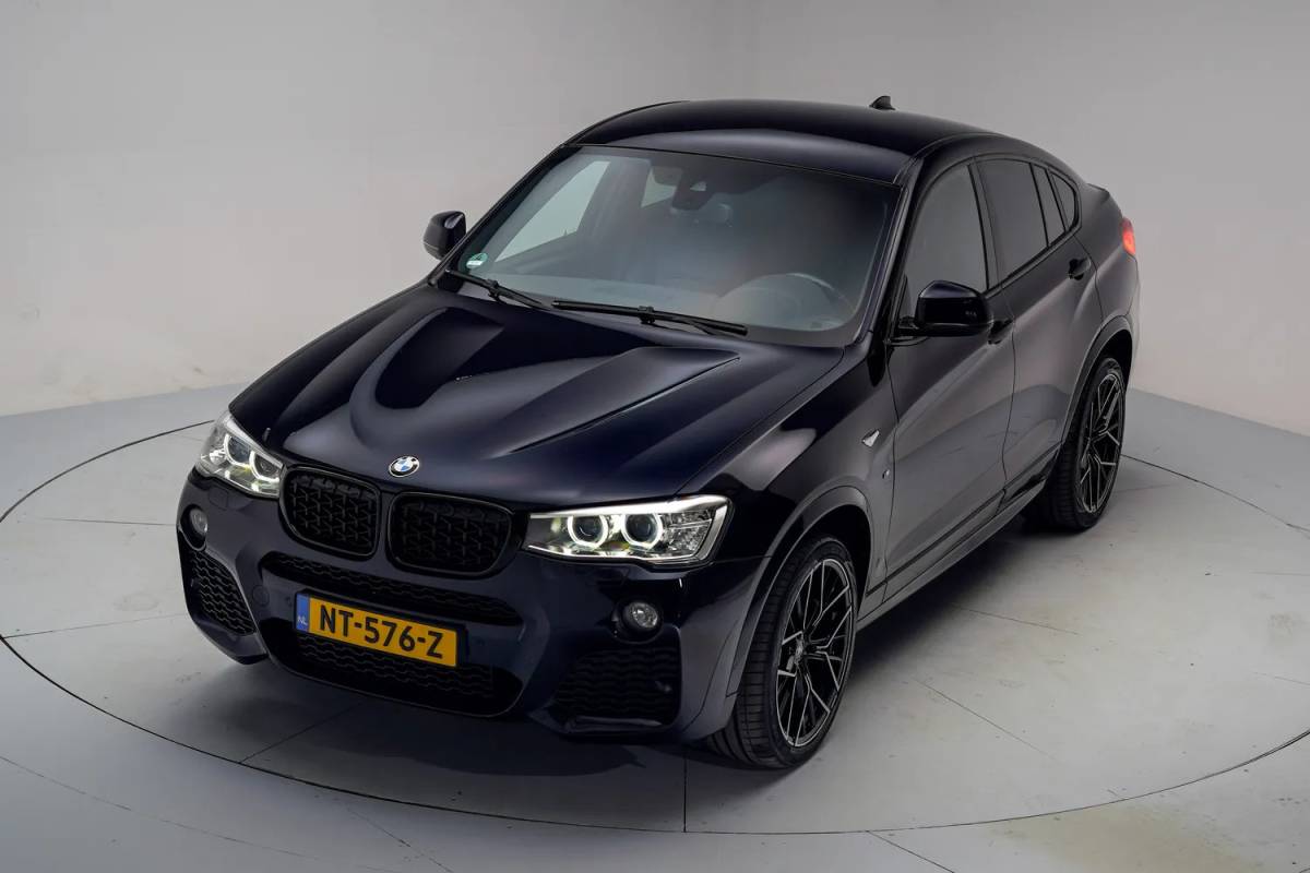 BMW X4 BMW X4 xDrive 20i M Sport High Executive Aut. [ Leder Camera Xenon Stoelverwarming.]
