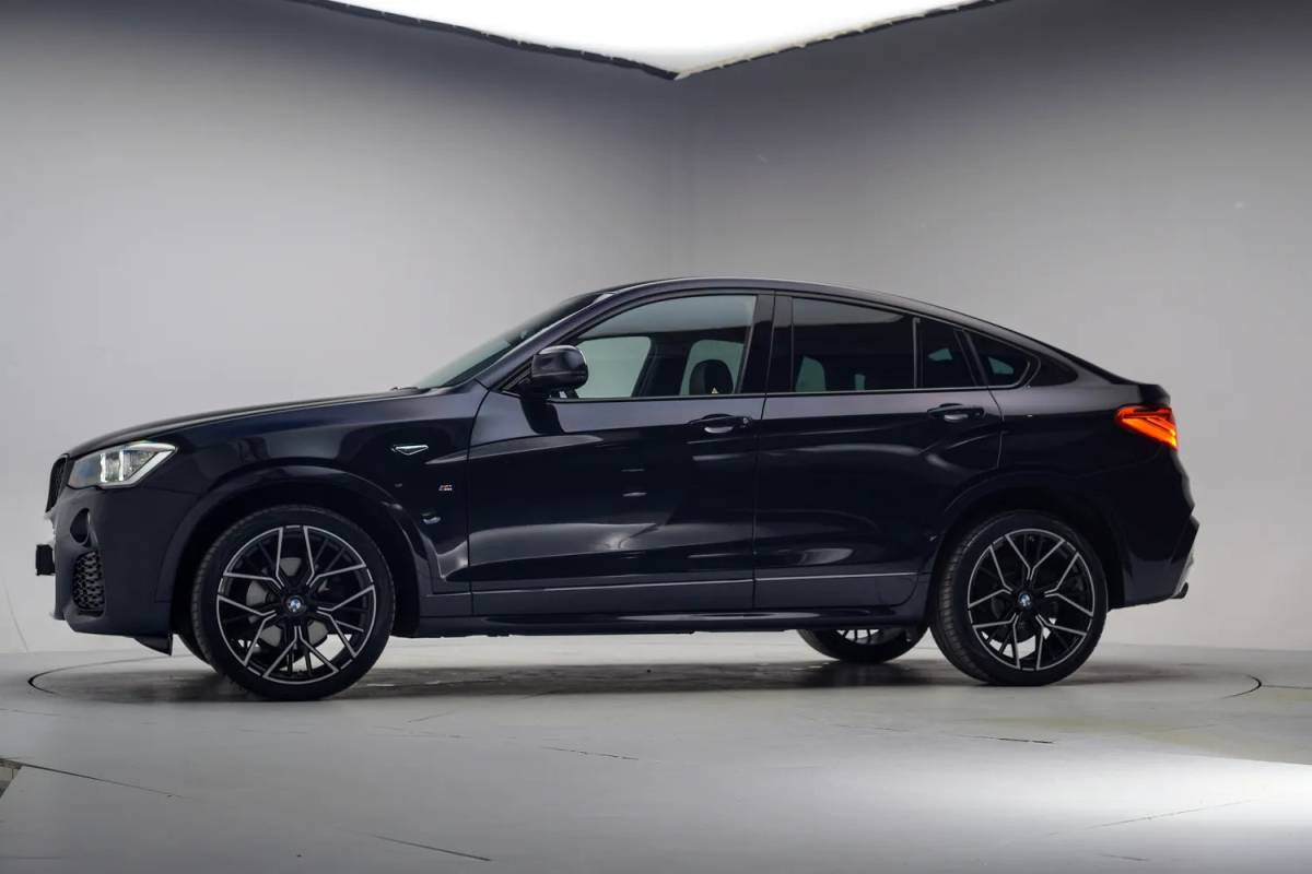 BMW X4 BMW X4 xDrive 20i M Sport High Executive Aut. [ Leder Camera Xenon Stoelverwarming.]