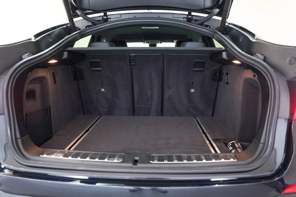 BMW X4 BMW X4 xDrive 20i M Sport High Executive Aut. [ Leder Camera Xenon Stoelverwarming.]