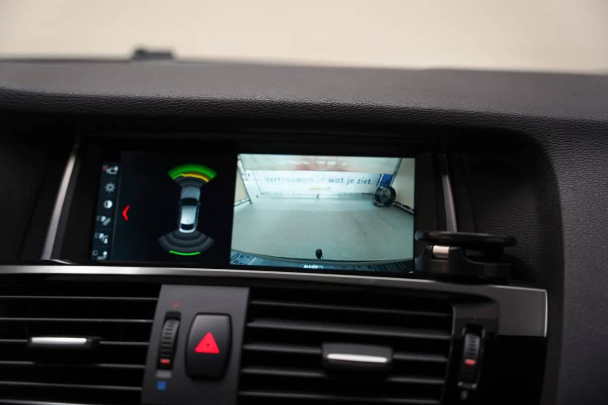 BMW X4 BMW X4 xDrive 20i M Sport High Executive Aut. [ Leder Camera Xenon Stoelverwarming.]