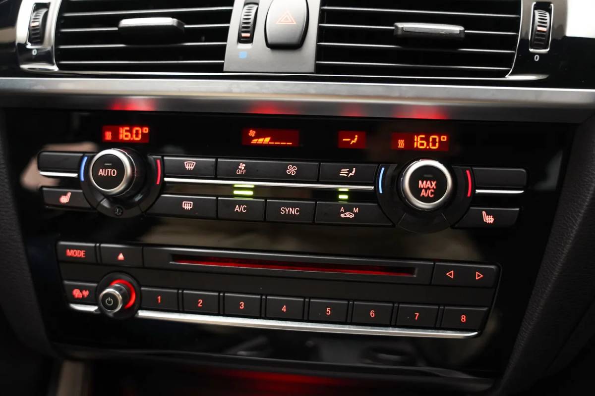 BMW X4 BMW X4 xDrive 20i M Sport High Executive Aut. [ Leder Camera Xenon Stoelverwarming.]