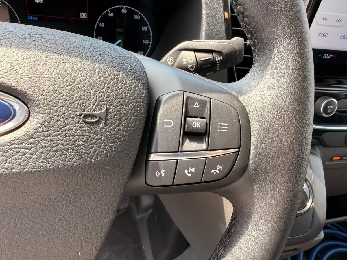 Ford E-Transit Ford E-Transit 350 L3H3 Trend 68 kWh SCI | 230 KM | SOH 99,2% | Navigatie | Adaptieve Cruise Control