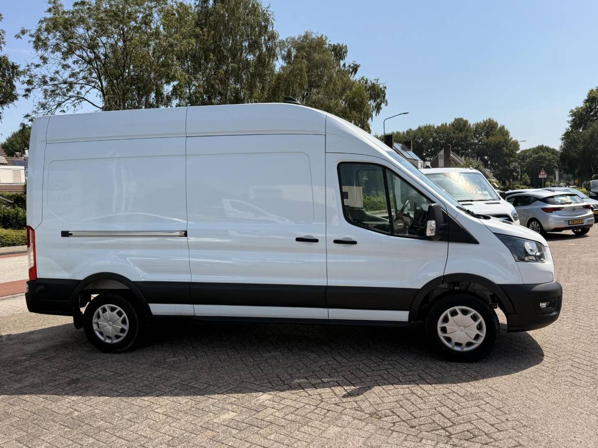Ford E-Transit Ford E-Transit 350 L3H3 Trend 68 kWh SCI | 230 KM | SOH 99,2% | Navigatie | Adaptieve Cruise Control
