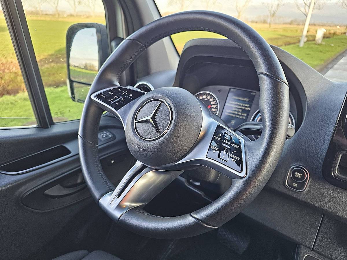 Mercedes-Benz eSprinter MERCEDES-BENZ ESPRINTER 320 l3h2 300kmwltp