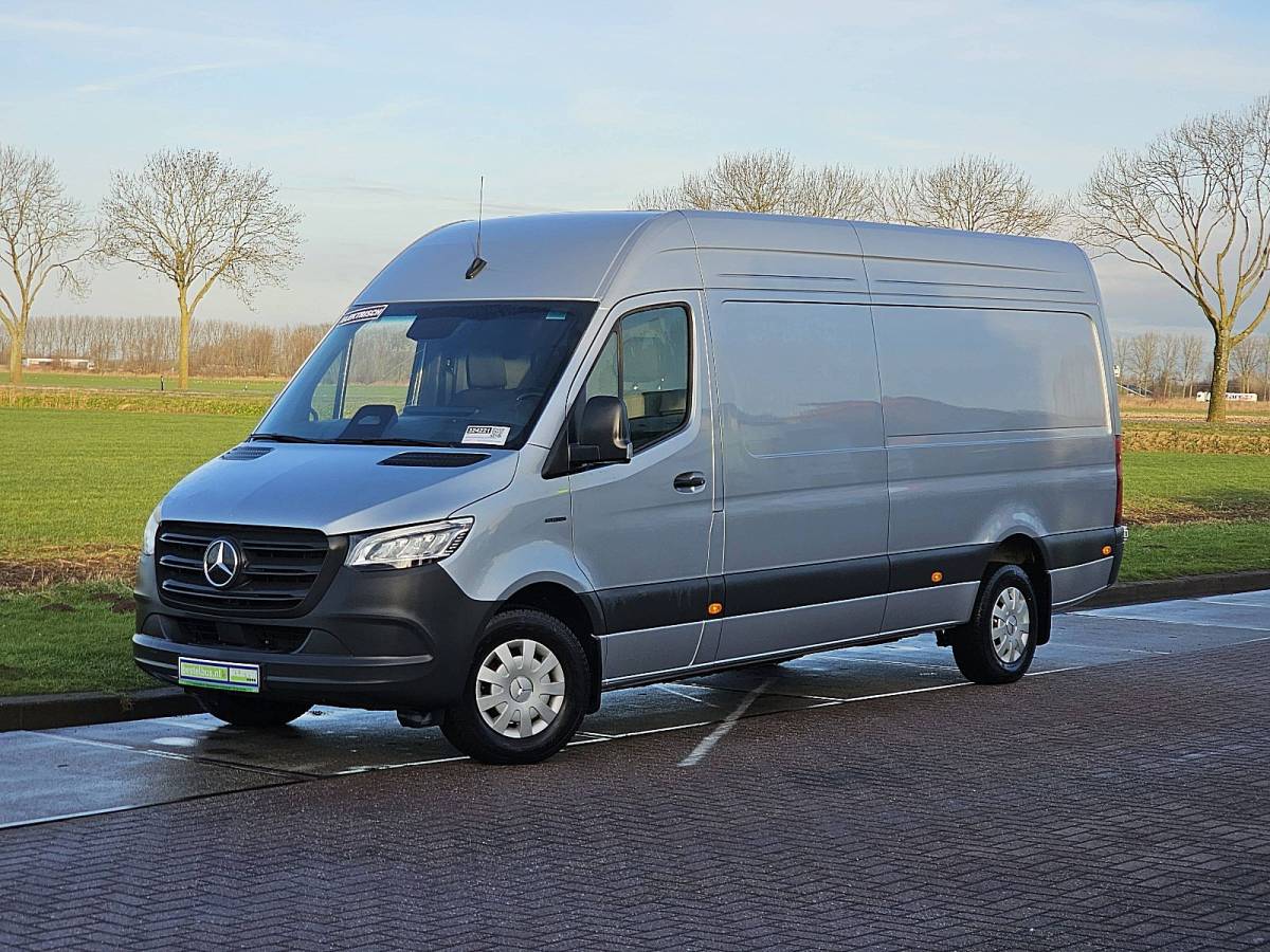Mercedes-Benz eSprinter MERCEDES-BENZ ESPRINTER 320 l3h2 300kmwltp