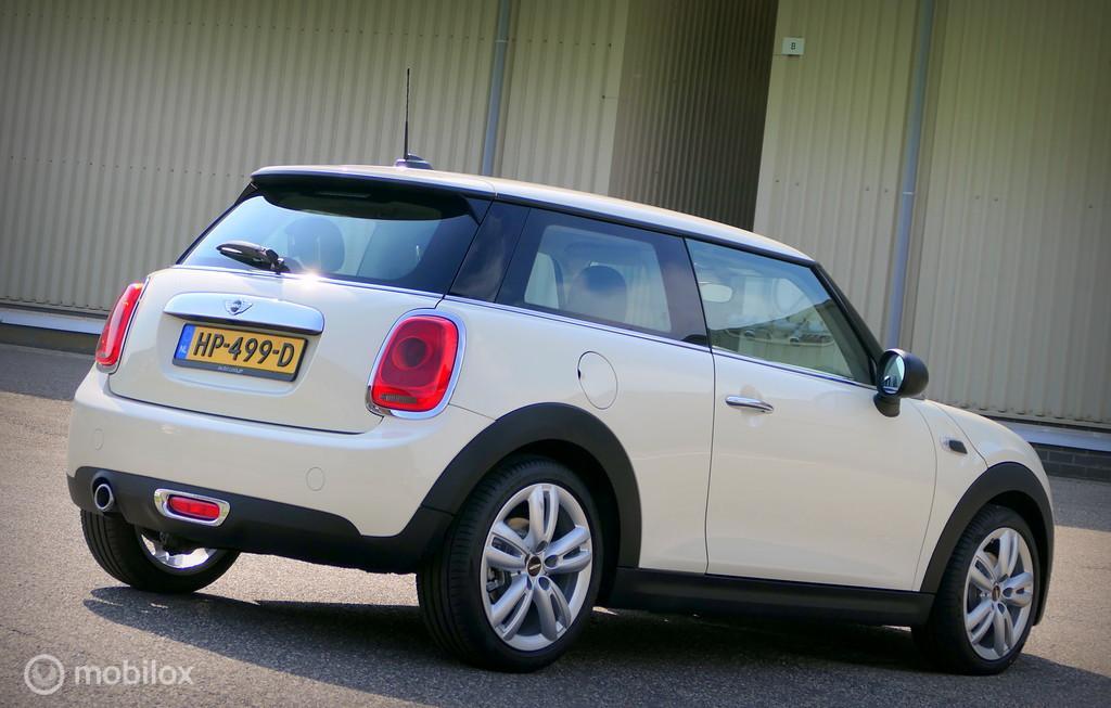 MINI One Mini One Business – navi – 17″ JCW – 102 PK versie – NL auto