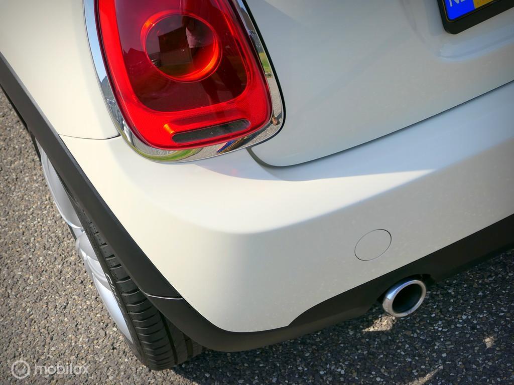 MINI One Mini One Business – navi – 17″ JCW – 102 PK versie – NL auto