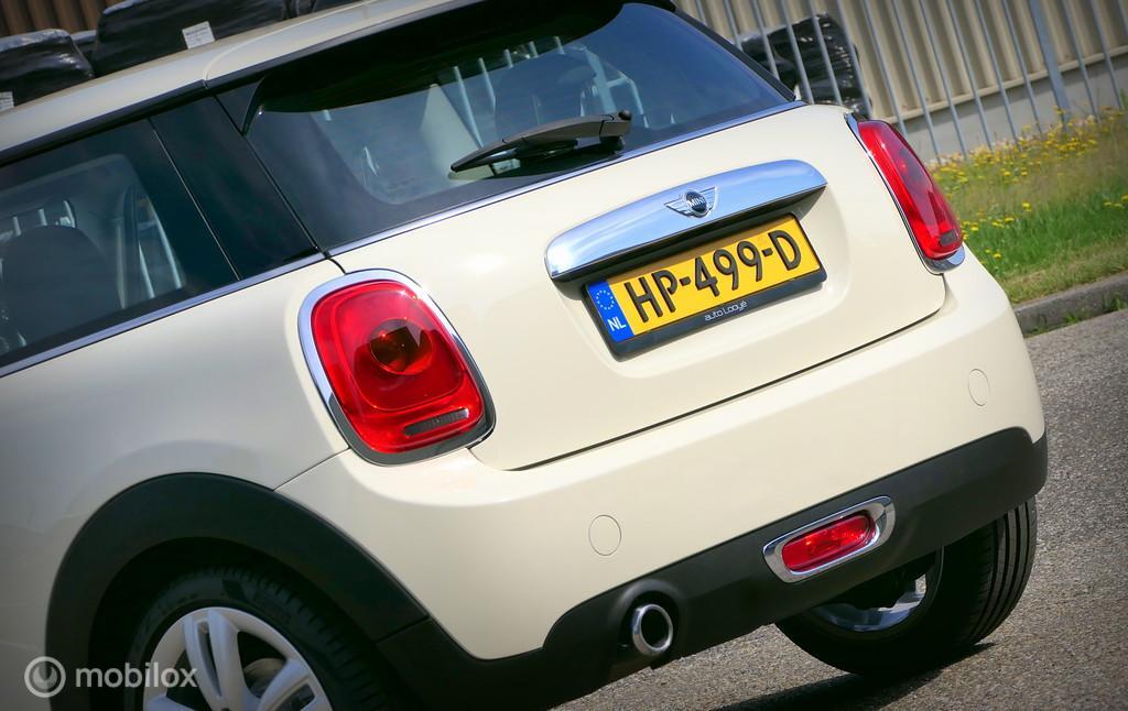 MINI One Mini One Business – navi – 17″ JCW – 102 PK versie – NL auto