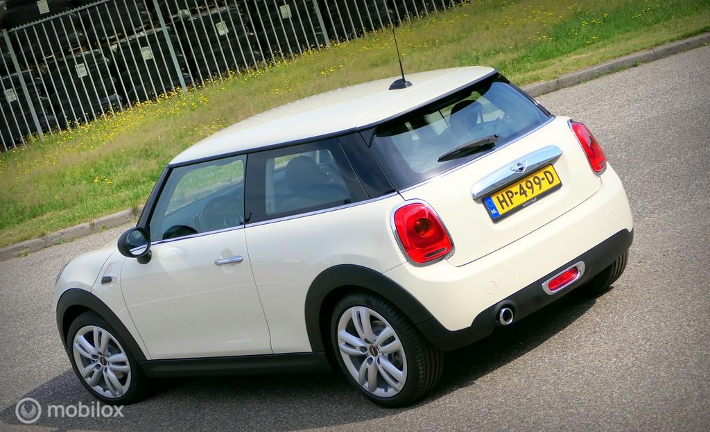 MINI One Mini One Business – navi – 17″ JCW – 102 PK versie – NL auto