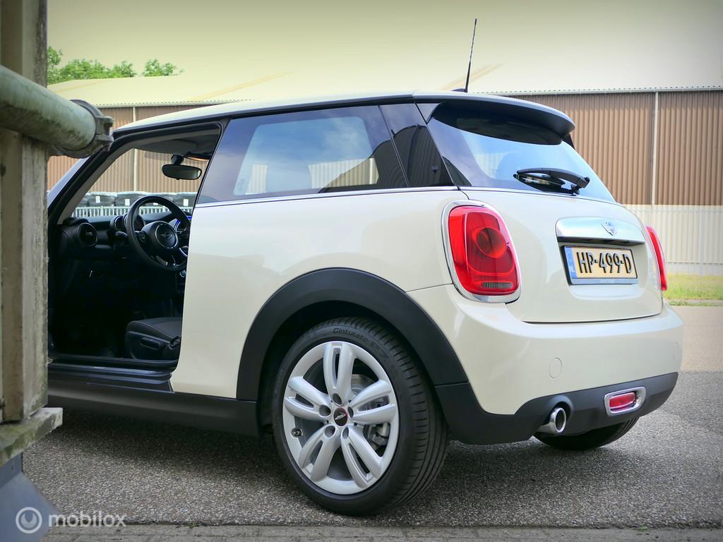 MINI One Mini One Business – navi – 17″ JCW – 102 PK versie – NL auto