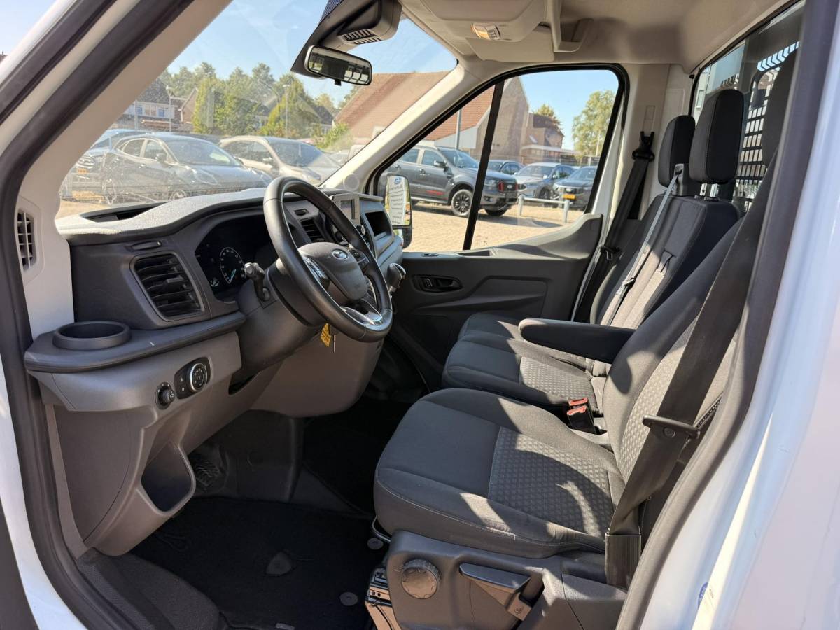 Ford Transit Ford Transit 350 2.0 TDCI L3H1 Trend Open Laadbak | SCI | 170pk | Airco | Achteruitrijcamera | Trekhaak | Cruise control