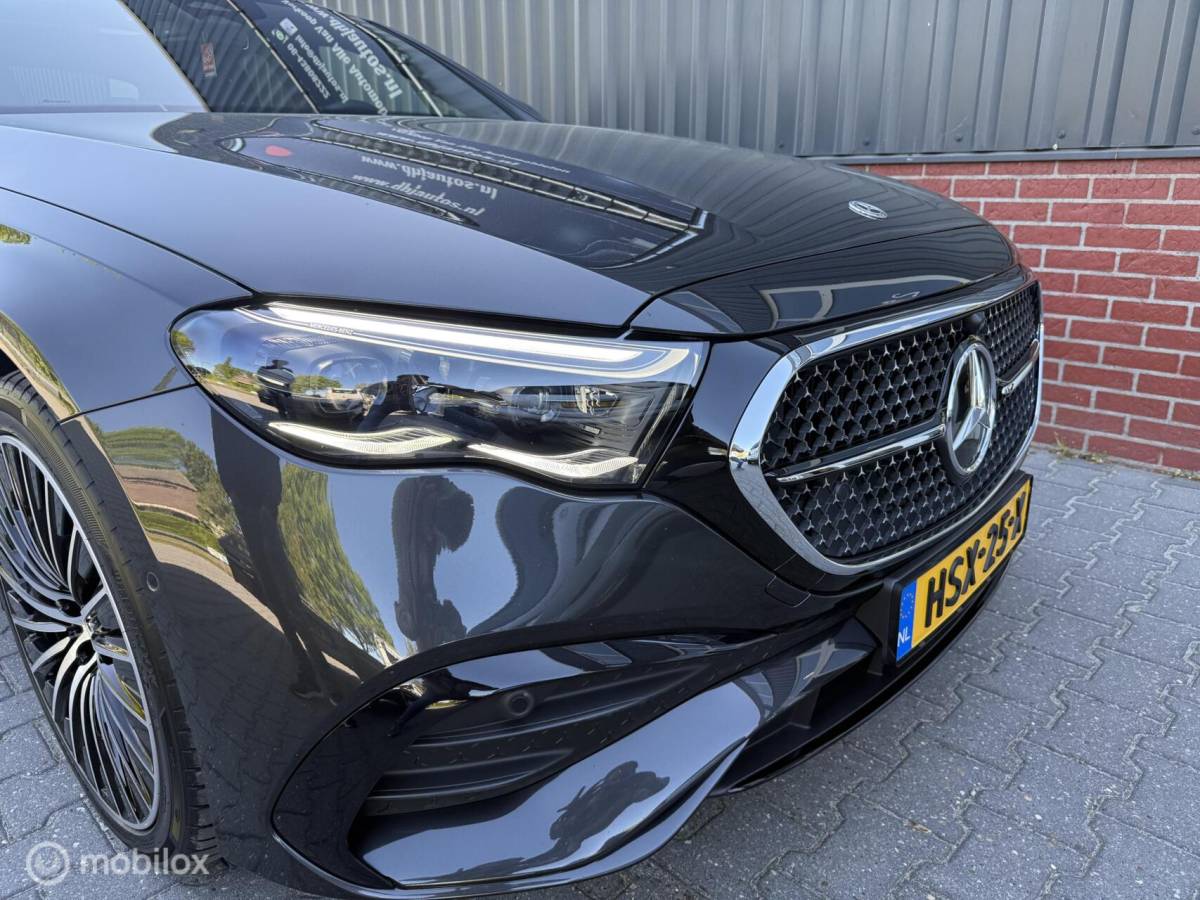 Mercedes-Benz E-Klasse Mercedes E-klasse E300 de 4MATIC AMG Line Pano Burmester 4D Head-up Adaptive Cruise 360 Camera