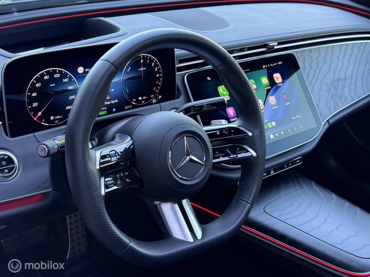 Mercedes-Benz E-Klasse Mercedes E-klasse E300 de 4MATIC AMG Line Pano Burmester 4D Head-up Adaptive Cruise 360 Camera