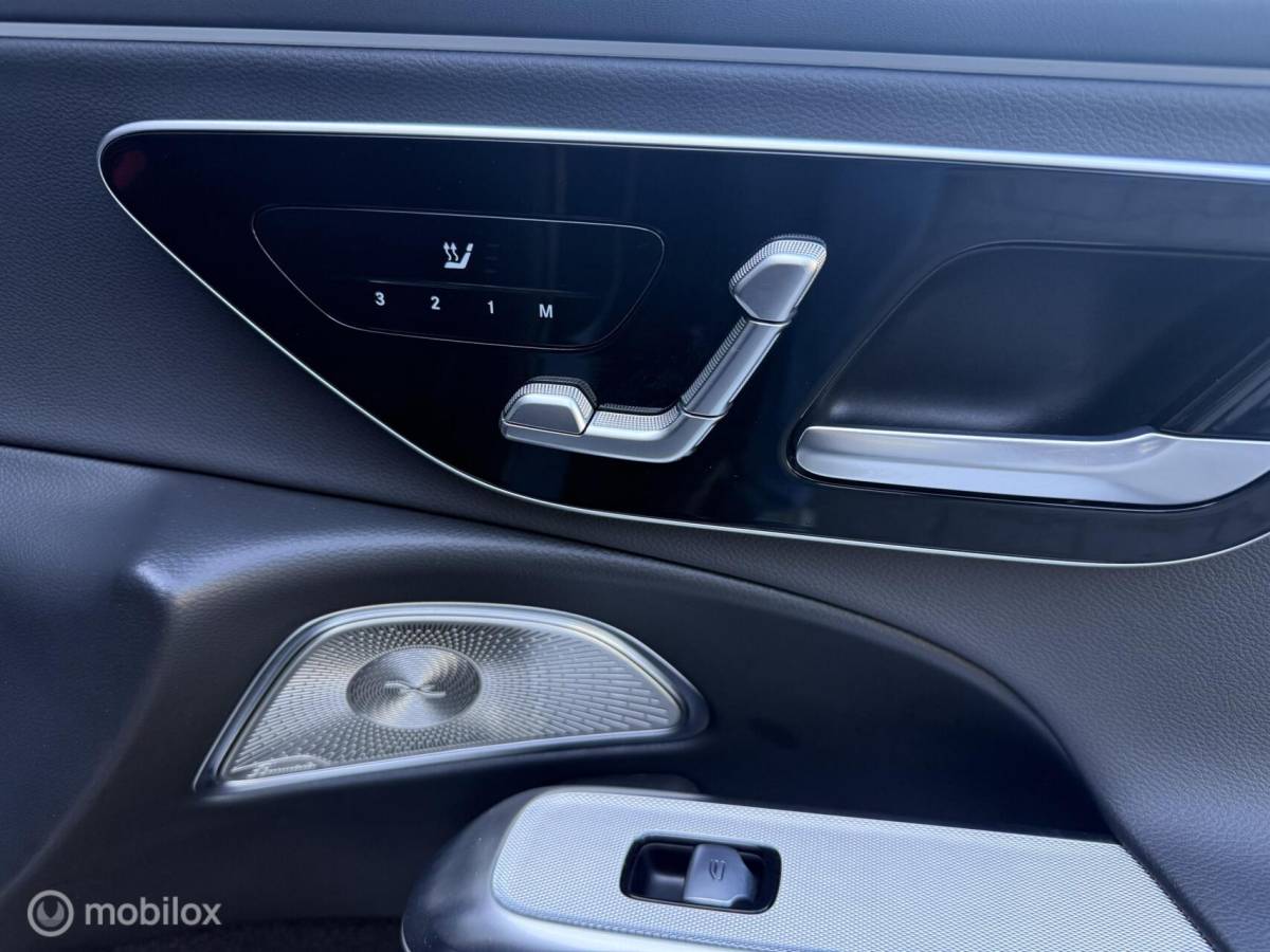 Mercedes-Benz E-Klasse Mercedes E-klasse E300 de 4MATIC AMG Line Pano Burmester 4D Head-up Adaptive Cruise 360 Camera