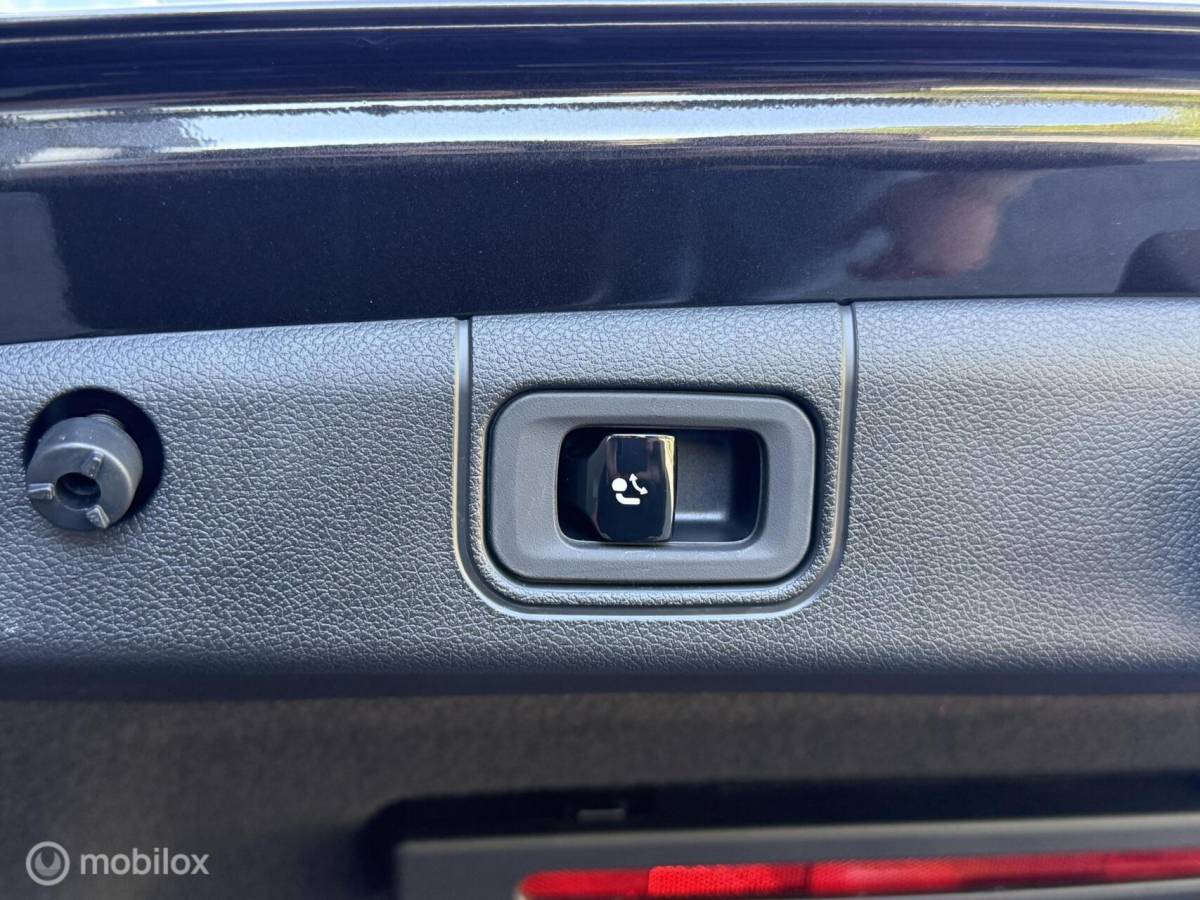 Mercedes-Benz E-Klasse Mercedes E-klasse E300 de 4MATIC AMG Line Pano Burmester 4D Head-up Adaptive Cruise 360 Camera