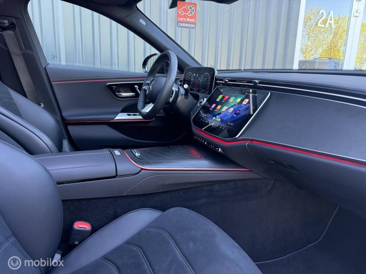 Mercedes-Benz E-Klasse Mercedes E-klasse E300 de 4MATIC AMG Line Pano Burmester 4D Head-up Adaptive Cruise 360 Camera
