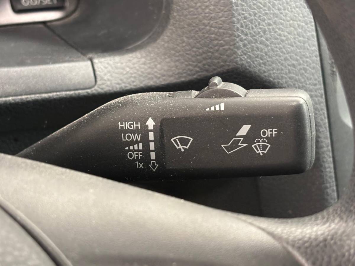 Volkswagen Caddy Volkswagen Caddy 2.0 TDI L2 Maxi Parkersensoren Stoelverwarming Airco Trekhaak Cruise Control