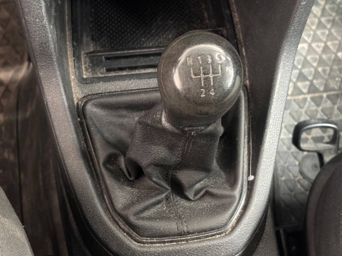 Volkswagen Caddy Volkswagen Caddy 2.0 TDI L2 Maxi Parkersensoren Stoelverwarming Airco Trekhaak Cruise Control