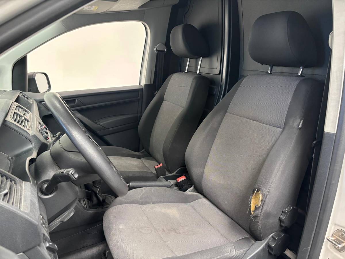 Volkswagen Caddy Volkswagen Caddy 2.0 TDI L2 Maxi Parkersensoren Stoelverwarming Airco Trekhaak Cruise Control