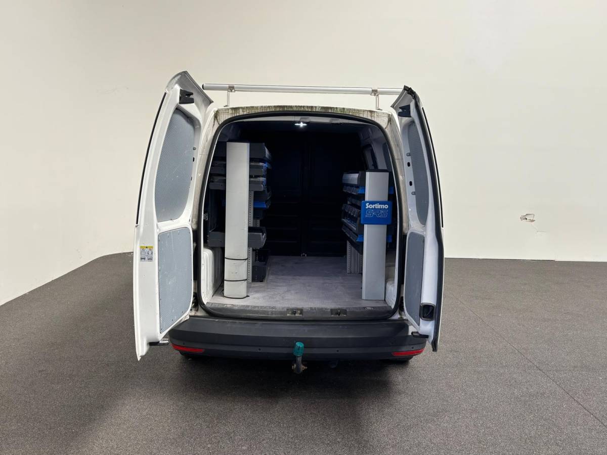 Volkswagen Caddy Volkswagen Caddy 2.0 TDI L2 Maxi Parkersensoren Stoelverwarming Airco Trekhaak Cruise Control