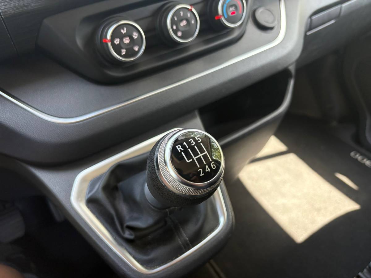 Renault Trafic Renault Trafic |Nissan Primastar|2.0 dCi 130 L2H1 131PK|NAP|airco|cruise|LED|achteruitrijcamera|apple carplay|trekhaak|navi|parkee