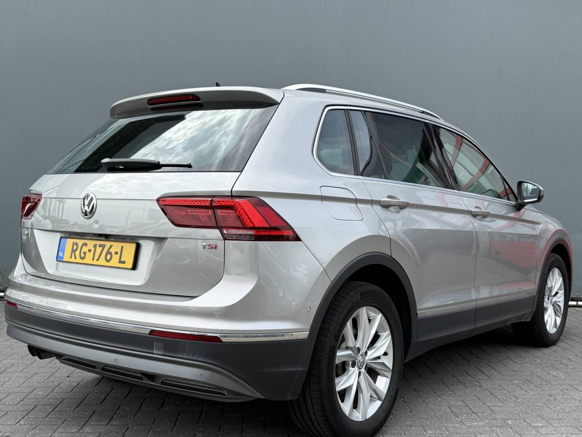 Volkswagen Tiguan Volkswagen Tiguan BWJ 2017 1.4 TSI 150 PK ACT Highline AUTOMAAT | FULL LED | ADAPTIVE CRUISE | HEAD-UP DISPLAY | CAMERA | ADAPTIVE CRUISE | CARPLAY VOORBEREID | DAB+ | NAVI | CLIMA | CRUISE | LMV | PDC