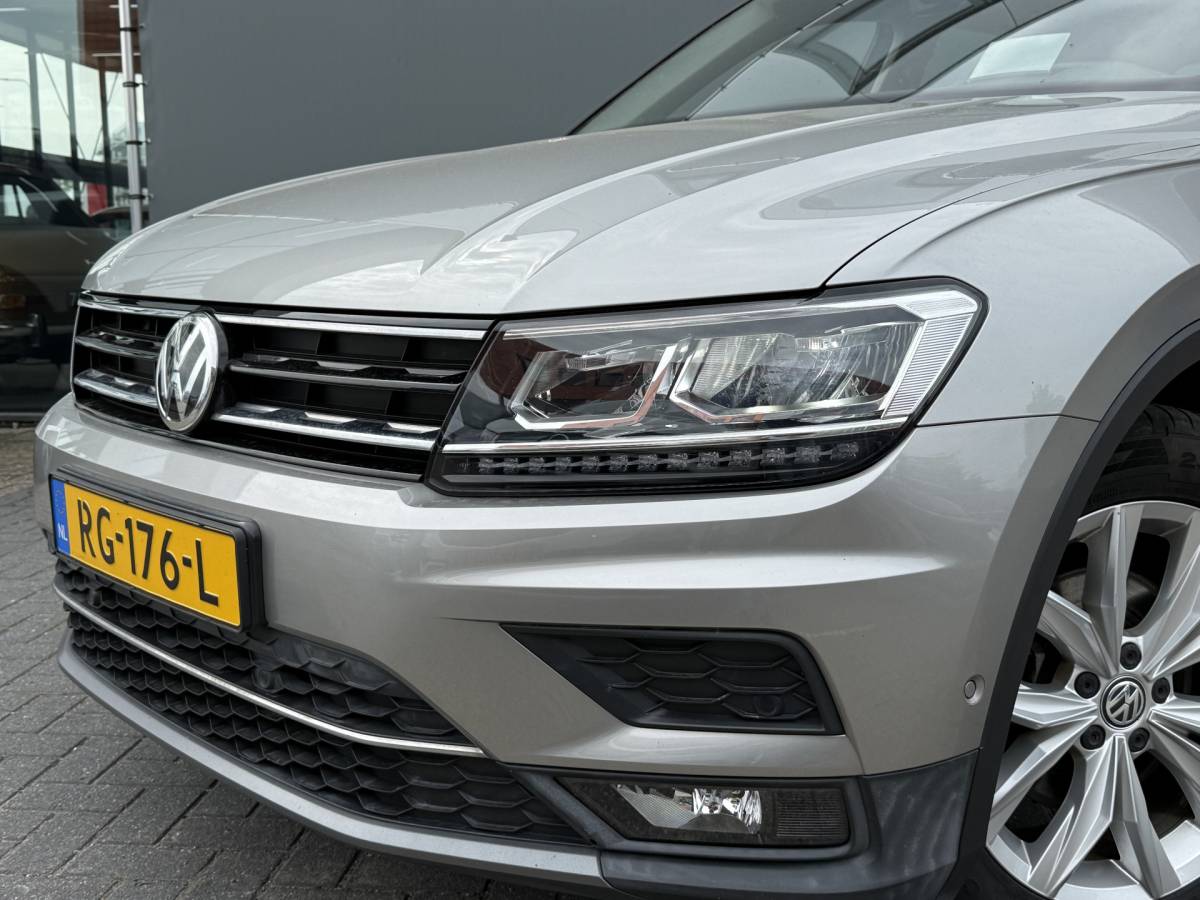 Volkswagen Tiguan Volkswagen Tiguan BWJ 2017 1.4 TSI 150 PK ACT Highline AUTOMAAT | FULL LED | ADAPTIVE CRUISE | HEAD-UP DISPLAY | CAMERA | ADAPTIVE CRUISE | CARPLAY VOORBEREID | DAB+ | NAVI | CLIMA | CRUISE | LMV | PDC