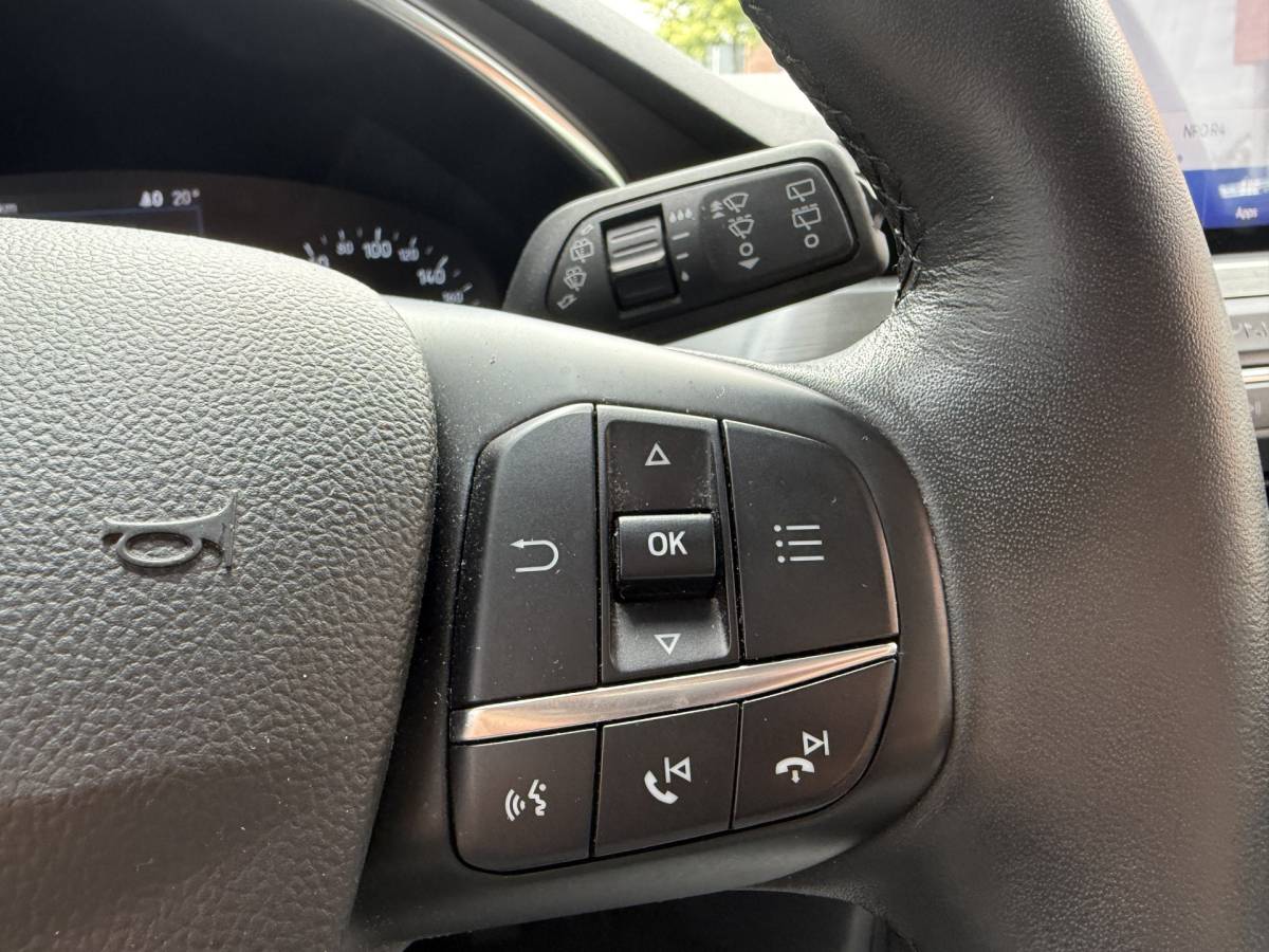 Ford Focus Ford Focus Wagon BWJ 2019 1.5 EcoBlue 120 PK  Titanium Business TREKHAAK | FULL LED | HEAD-UP DISPLAY | KEYLESS | STOEL + STUURVERW. | CARPLAY + ANDROID | NAVI | CLIMA | CRUISE | LMV | PDC