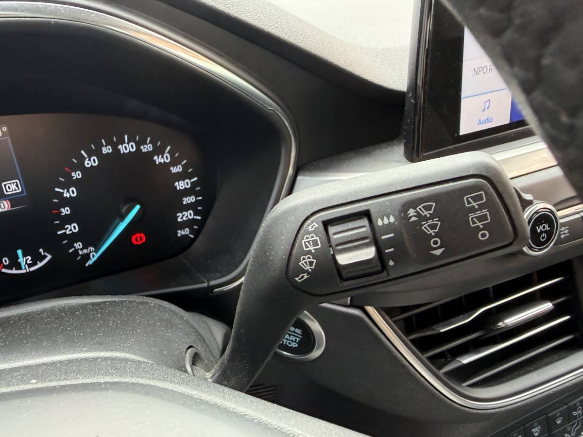 Ford Focus Ford Focus Wagon BWJ 2019 1.5 EcoBlue 120 PK  Titanium Business TREKHAAK | FULL LED | HEAD-UP DISPLAY | KEYLESS | STOEL + STUURVERW. | CARPLAY + ANDROID | NAVI | CLIMA | CRUISE | LMV | PDC