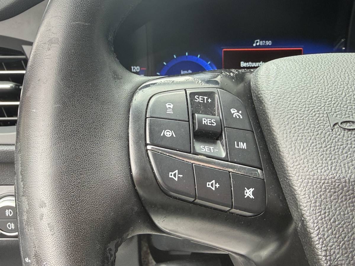 Ford Kuga Ford Kuga BWJ 2022 2.5 PHEV 225 PK Titanium FULL LED | ADAPTIVE CRUISE | STOEL + STUURVER. | VOORRUITVERW. | CAMERA | CARPLAY + ANDROID | NAVI | CLIMA | LMV | PDC