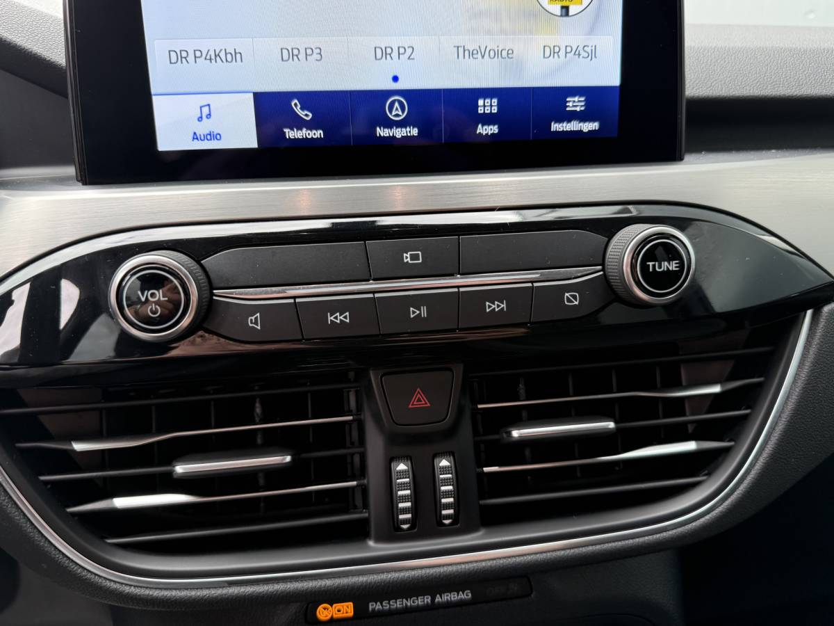 Ford Kuga Ford Kuga BWJ 2022 2.5 PHEV 225 PK Titanium FULL LED | ADAPTIVE CRUISE | STOEL + STUURVER. | VOORRUITVERW. | CAMERA | CARPLAY + ANDROID | NAVI | CLIMA | LMV | PDC