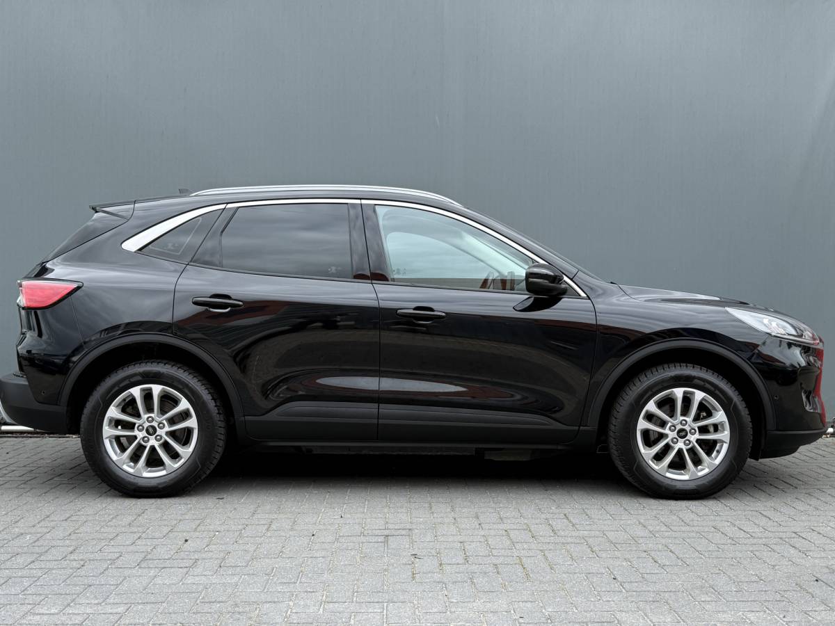 Ford Kuga Ford Kuga BWJ 2022 2.5 PHEV 225 PK Titanium FULL LED | ADAPTIVE CRUISE | STOEL + STUURVER. | VOORRUITVERW. | CAMERA | CARPLAY + ANDROID | NAVI | CLIMA | LMV | PDC