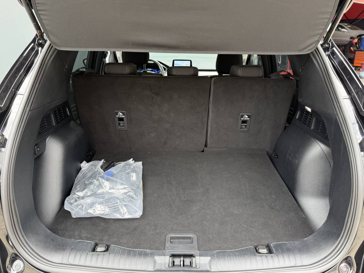 Ford Kuga Ford Kuga BWJ 2022 2.5 PHEV 225 PK Titanium FULL LED | ADAPTIVE CRUISE | STOEL + STUURVER. | VOORRUITVERW. | CAMERA | CARPLAY + ANDROID | NAVI | CLIMA | LMV | PDC