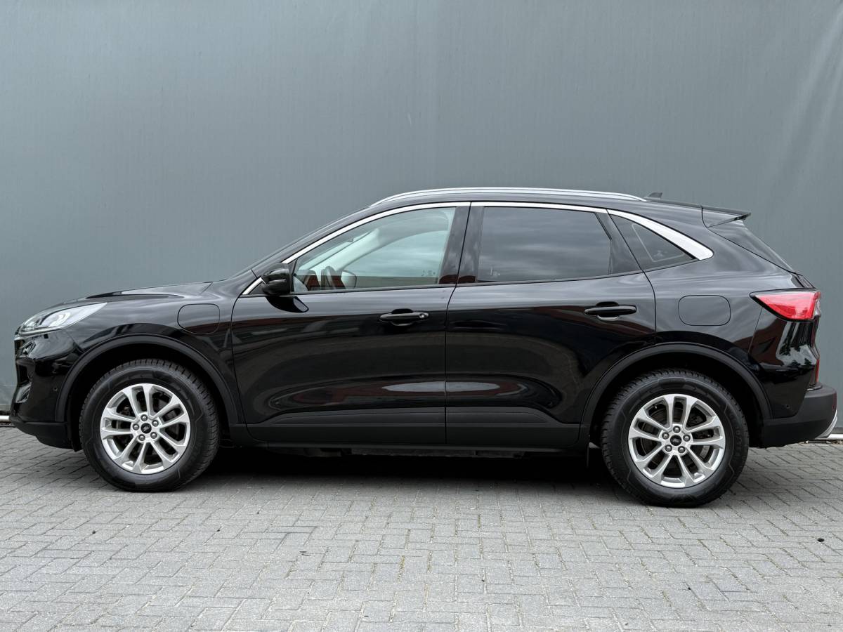Ford Kuga Ford Kuga BWJ 2022 2.5 PHEV 225 PK Titanium FULL LED | ADAPTIVE CRUISE | STOEL + STUURVER. | VOORRUITVERW. | CAMERA | CARPLAY + ANDROID | NAVI | CLIMA | LMV | PDC