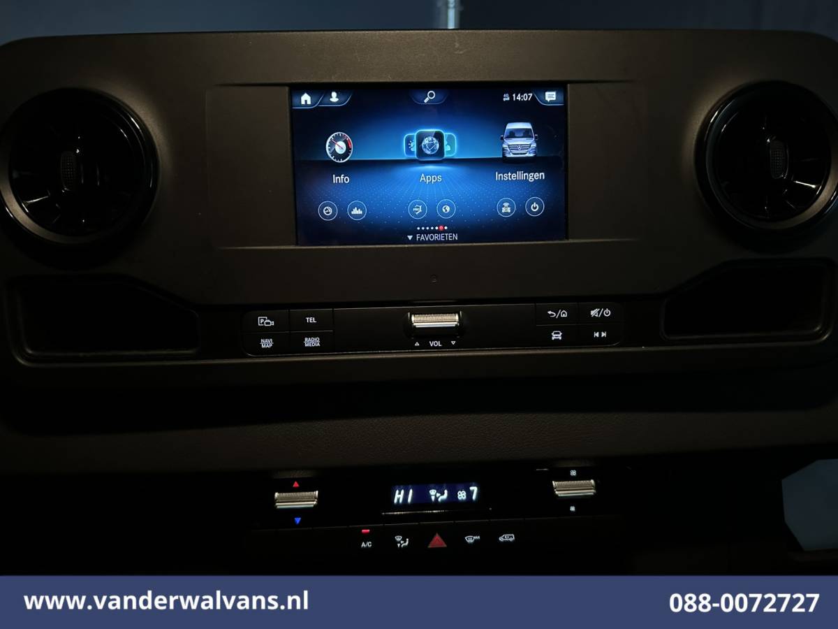 Mercedes-Benz Sprinter Mercedes-Benz Sprinter 319 CDI 191pk 3.0L V6 L3H2 Euro6 Airco | Camera | Navigatie | Chauffeursstoel | Apple Carplay Cruisecontrol, Android Auto, Stoelverwarming, 270gr Achterdeuren, Bijrijdersbank
