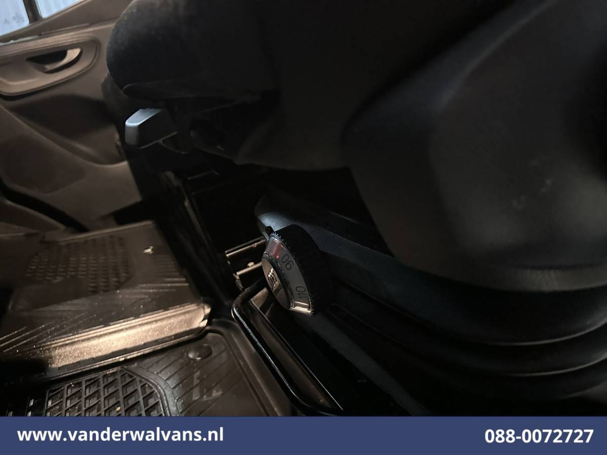 Mercedes-Benz Sprinter Mercedes-Benz Sprinter 319 CDI 191pk 3.0L V6 L3H2 Euro6 Airco | Camera | Navigatie | Chauffeursstoel | Apple Carplay Cruisecontrol, Android Auto, Stoelverwarming, 270gr Achterdeuren, Bijrijdersbank