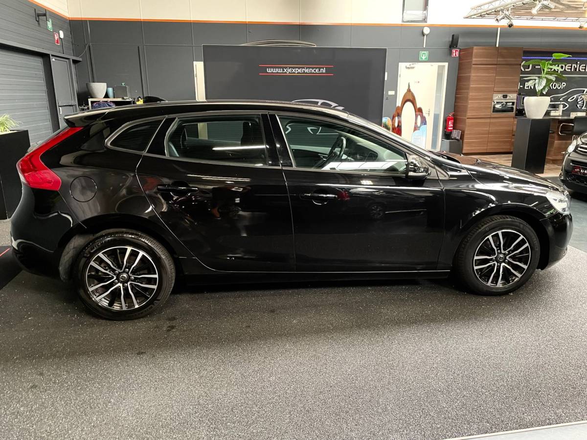 Volvo V40 Volvo V40 1.5 T2 Polar+ AIRCO NAVI NAP BTW