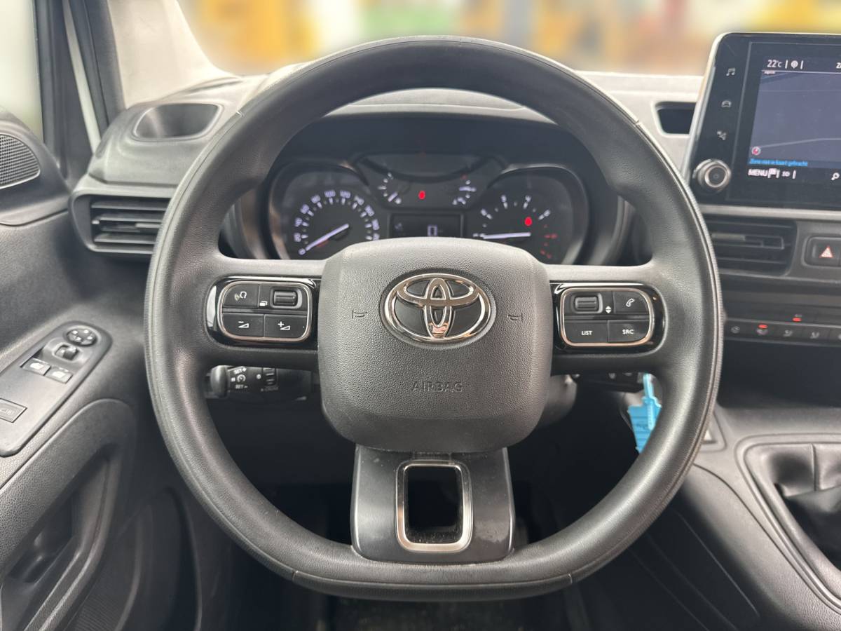 Toyota ProAce Toyota ProAce City 1.2T 110 PK **Benzine** L1 Navigatie Climate control Camera Carplay Cruise control Parkeersensoren v+a Gasoline Benzin