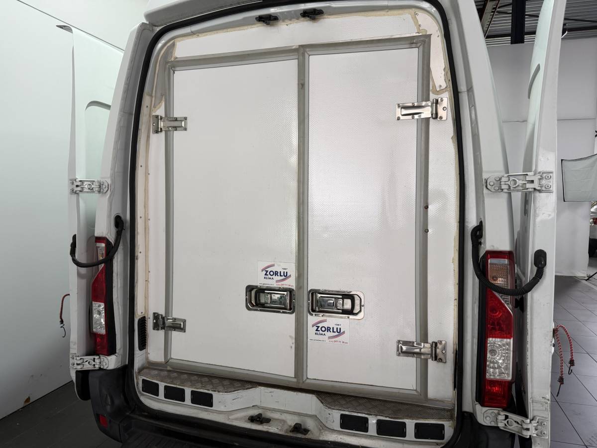 Renault Master Renault Master T35 2.3 dCi L4H3 – Dubbel lucht – Koel wagen