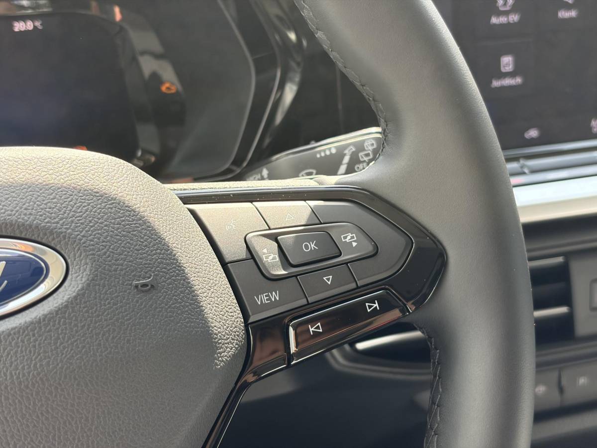 Ford Transit Connect Ford Transit Connect 1.5 EcoBoost PHEV L2 Trend 150pk | Laadschot met ruit | Ruiten in achterdeuren | Verwarmde Voorstoelen