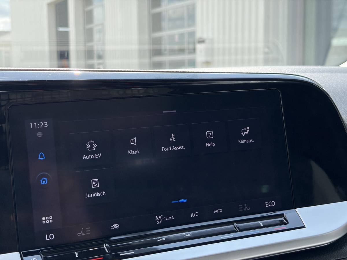 Ford Transit Connect Ford Transit Connect 1.5 EcoBoost PHEV L2 Trend 150pk | Laadschot met ruit | Ruiten in achterdeuren | Verwarmde Voorstoelen
