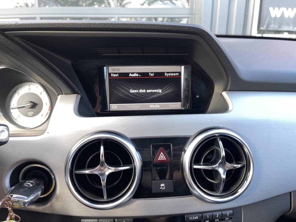 Mercedes-Benz GLK Mercedes GLK-klasse 220 CDI BlueTEC 4-Matic AMG-PAKKET|TREKHAAK|NAVIGATIE|HALF LEER|XENON|STOELVERWARMING|GRIJS KENTEKEN