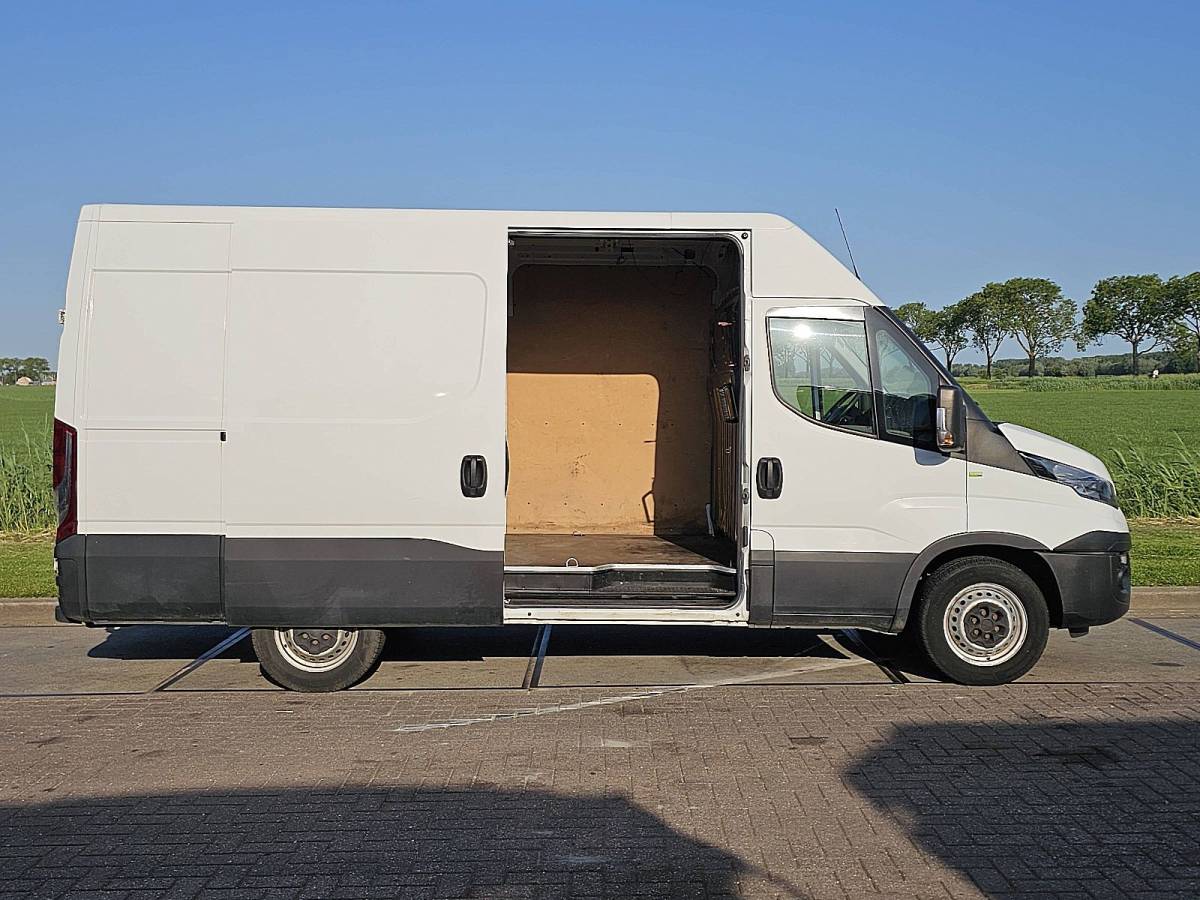 Iveco Daily IVECO DAILY 35S14 l2h2 airco trekhaak