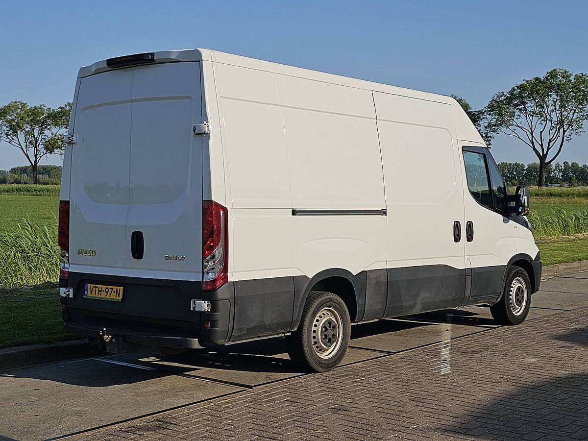 Iveco Daily IVECO DAILY 35S14 l2h2 airco trekhaak