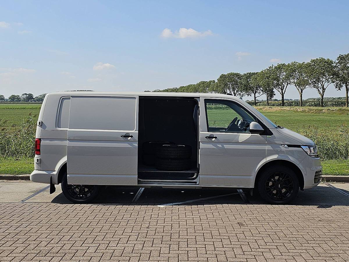 Volkswagen Transporter VOLKSWAGEN TRANSPORTER 2.0 TDI t6.1 150pk l2h1 autm