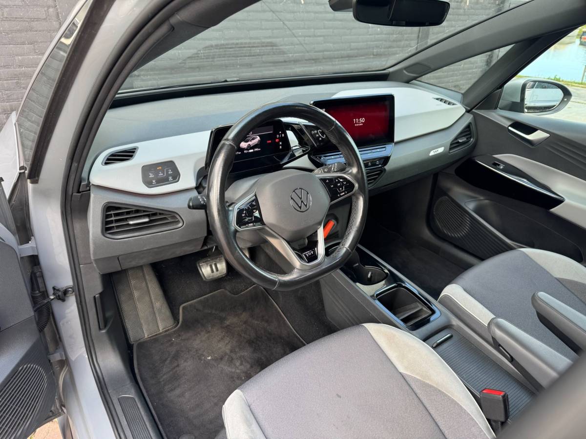 Volkswagen ID.3 Volkswagen ID.3 First Plus 58 kWh **CARPLAY + KEYLESS + CAMERA + THAAK**