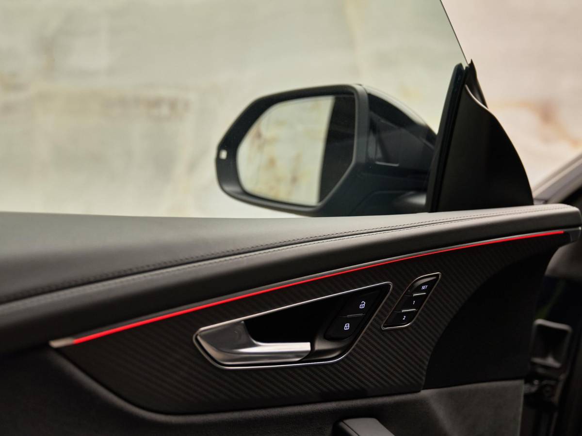 Audi Q8 Audi Q8 60 TFSI e Quattro Pro Line S Competition , Audi Exclusive, pano, 4W-best, B&O, Luchtv., OLED, S sportstoelen, Laserlicht, 23″