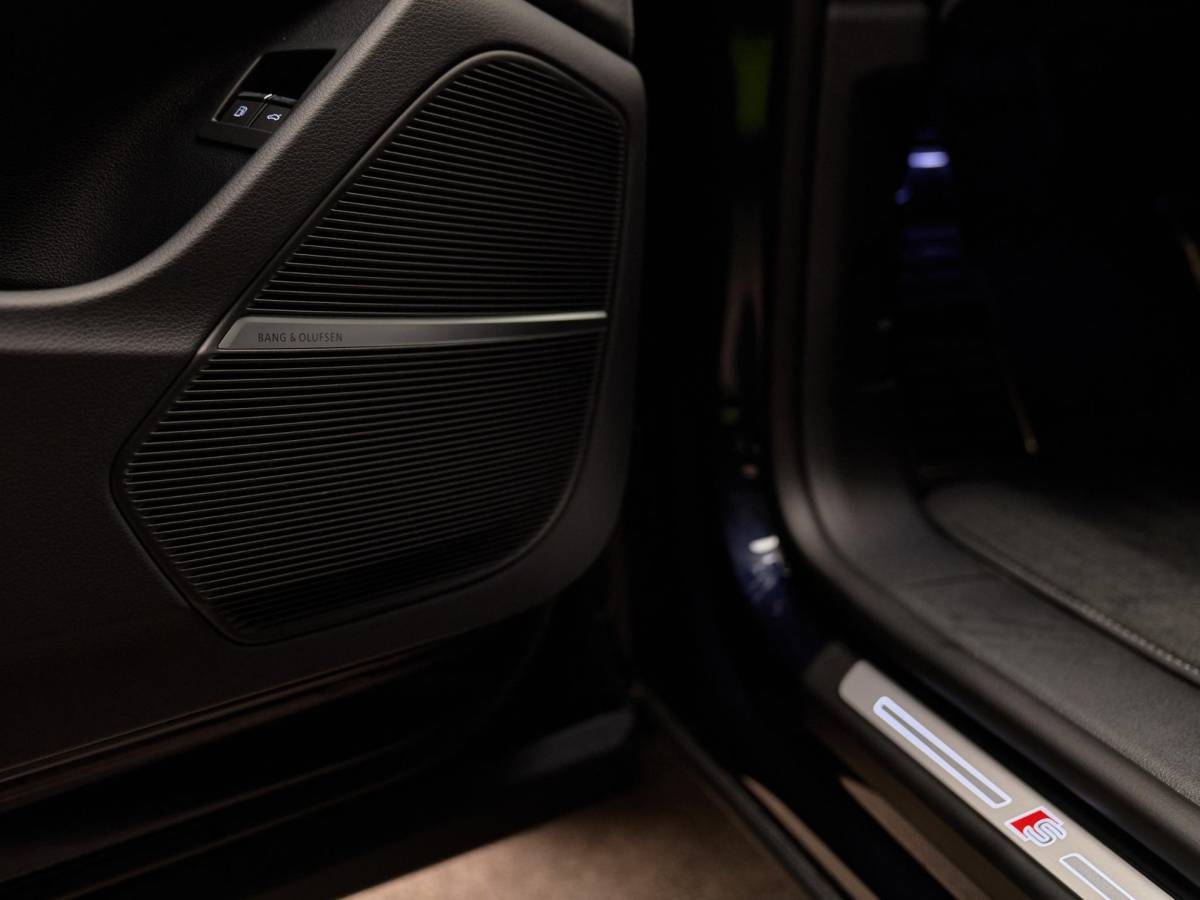 Audi Q8 Audi Q8 60 TFSI e Quattro Pro Line S Competition , Audi Exclusive, pano, 4W-best, B&O, Luchtv., OLED, S sportstoelen, Laserlicht, 23″